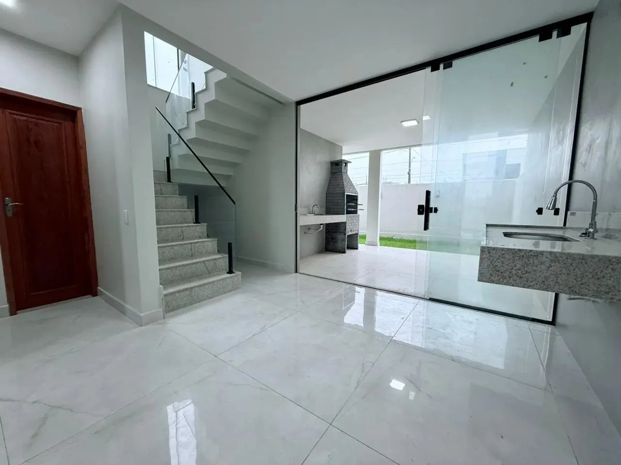 casa 3 suites  jardins das mangueiras