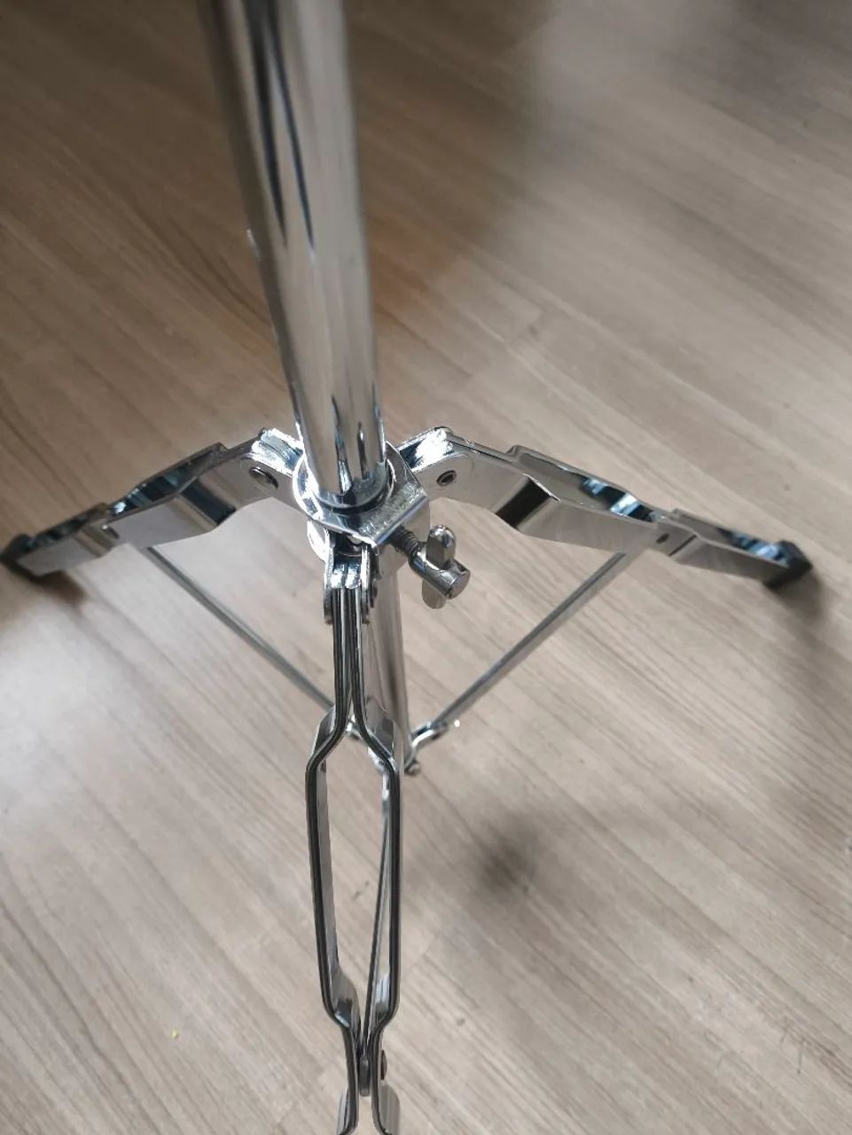 Estante girafa para pratos de bateria - Foto 4