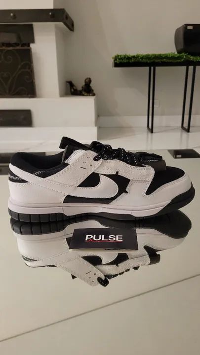 Nike Dunk Low Jumbo Reverse Panda - Tamanho 42BR - Foto 3