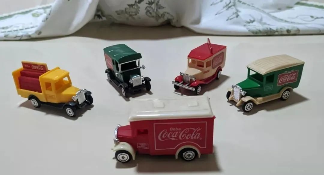 Coleção de Caminhões Coca-Cola