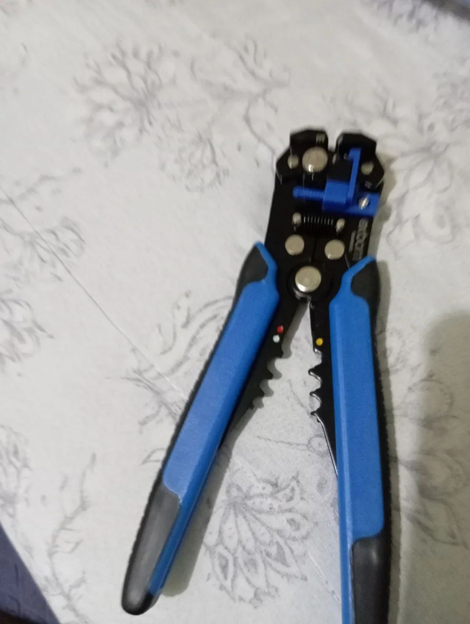 Alicate decapador 5 em 1 lacrado novo sem uso - Foto 6
