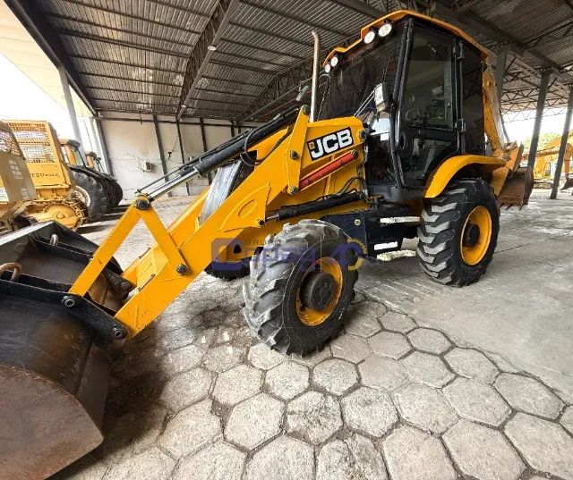 Retroescavadeira JCB 3CX Ano 2022 - Foto 3