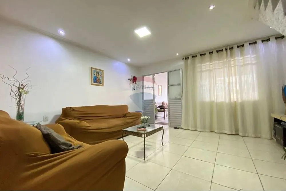 Casa com 3 quartos e cobertura disponivel para venda na Saúde, Salvador, Bahia