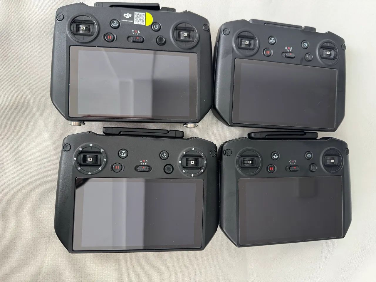 Controle Dji Rc Pro Para Dji Mavic 3 Dji Air 2s Original (usado) - Foto 2