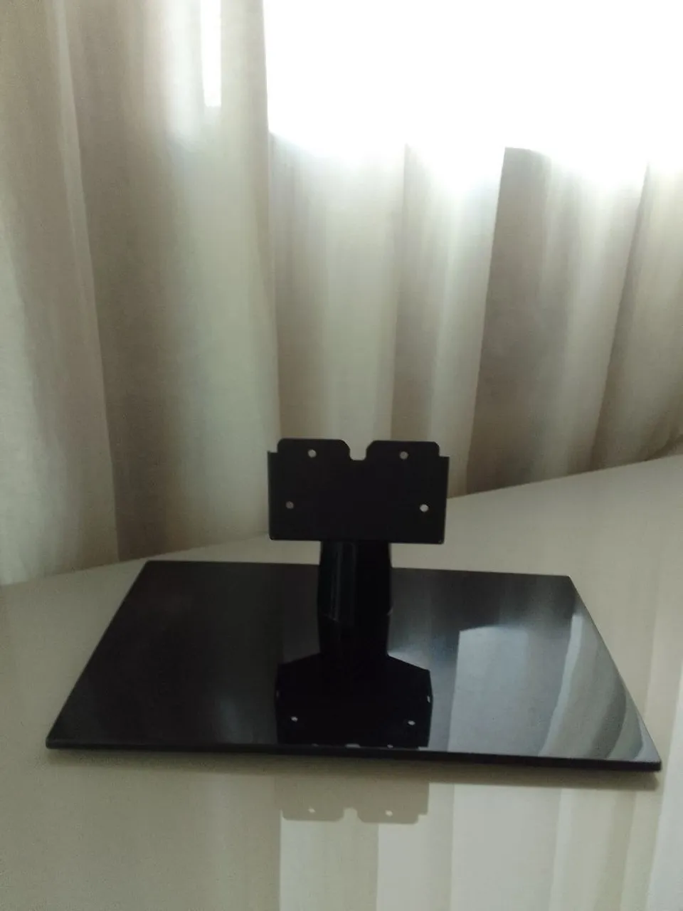 Suporte para TV de Mesa - Base com Design Moderno