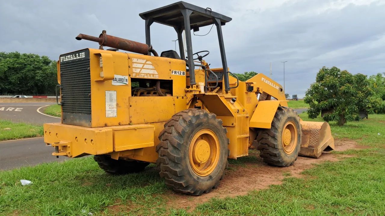 Pá Carregadeira Fiatallis FR12B - Foto 4