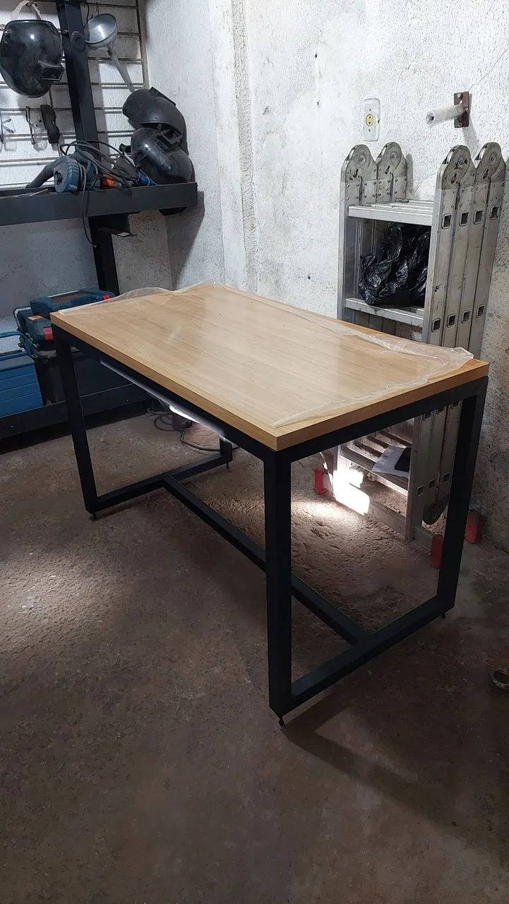 Mesa Industrial Freijó e Aço resistente a água e umidade  - Foto 2