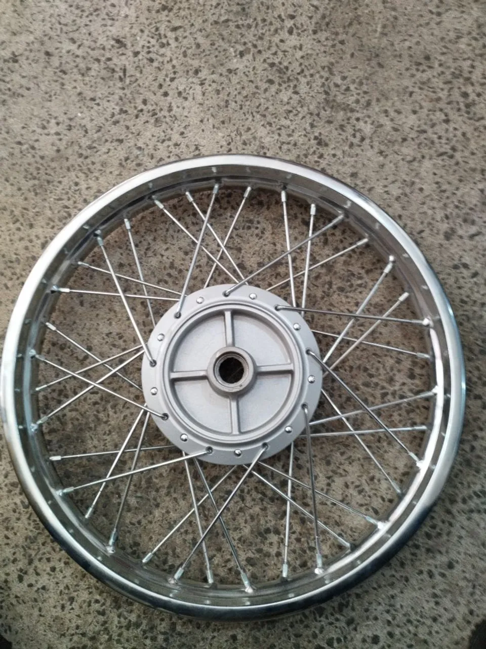 Roda de Moto Aro 18 traseira