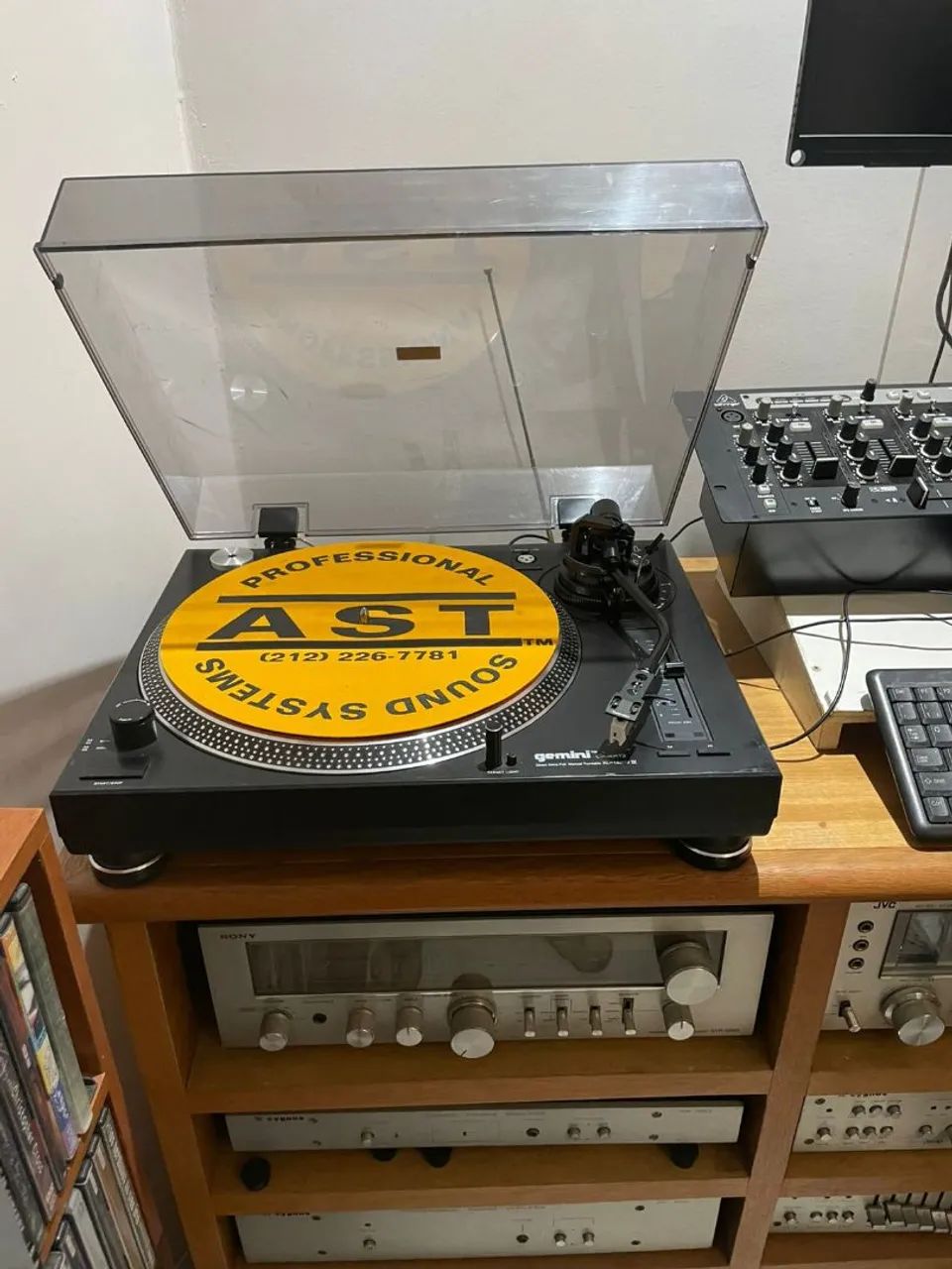 Toca Discos Gemini XL 1800QII