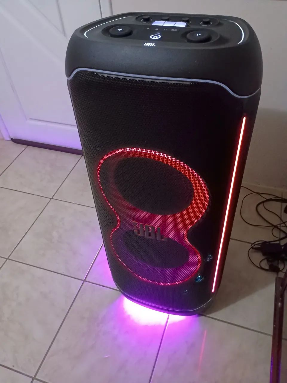 Caixa de Som JBL Ultimat 