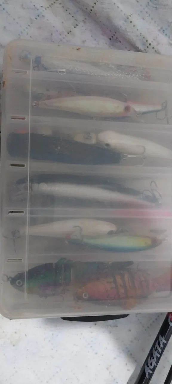 Produtos pesca carretilha marine Sport vara carbono e cerca de 18 iscas 