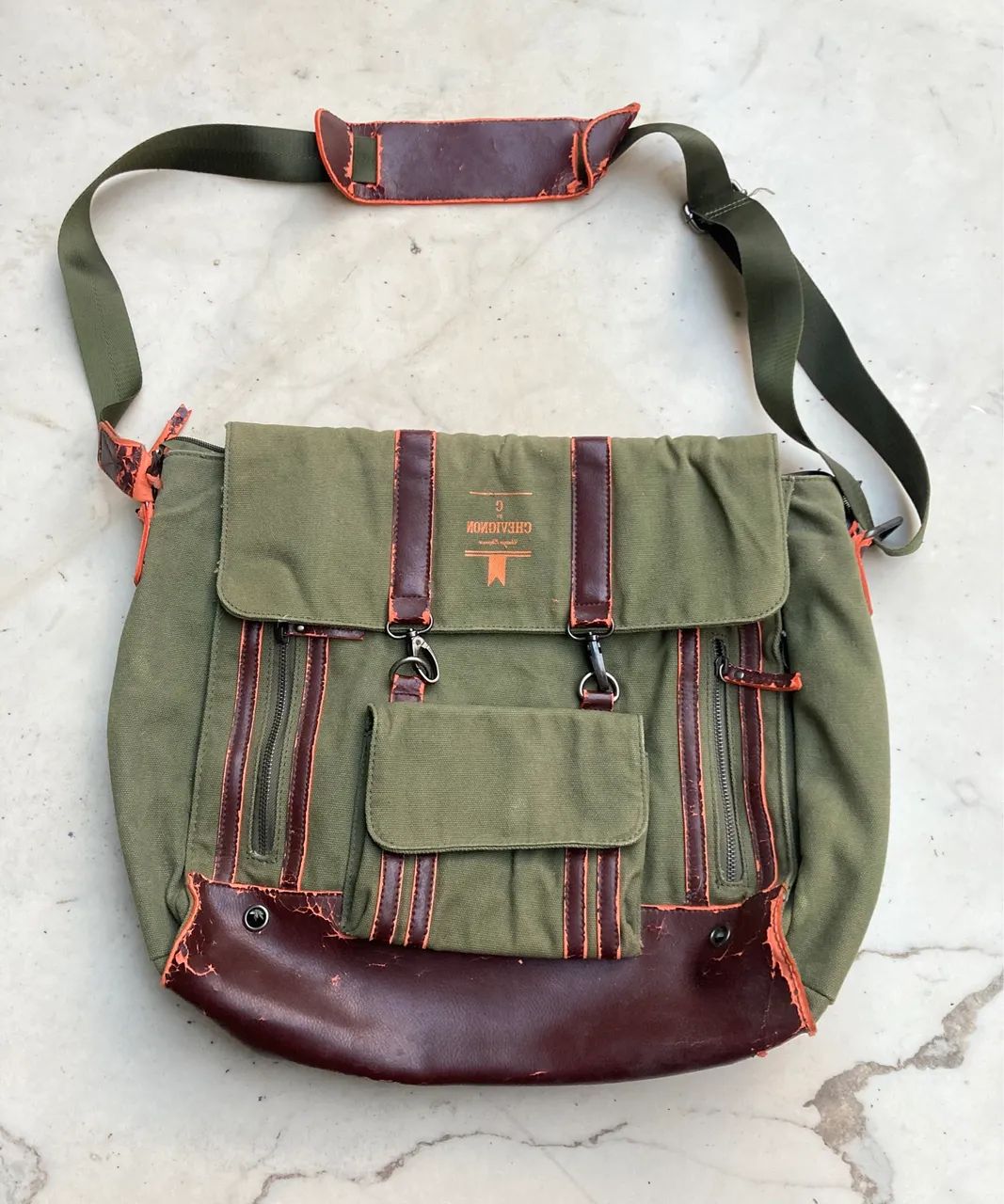Bolsa de Ombro Chevignon Vintage Elegance 