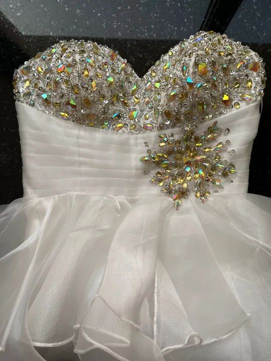 Vestido de noiva Branco com Pedrarias - Foto 2