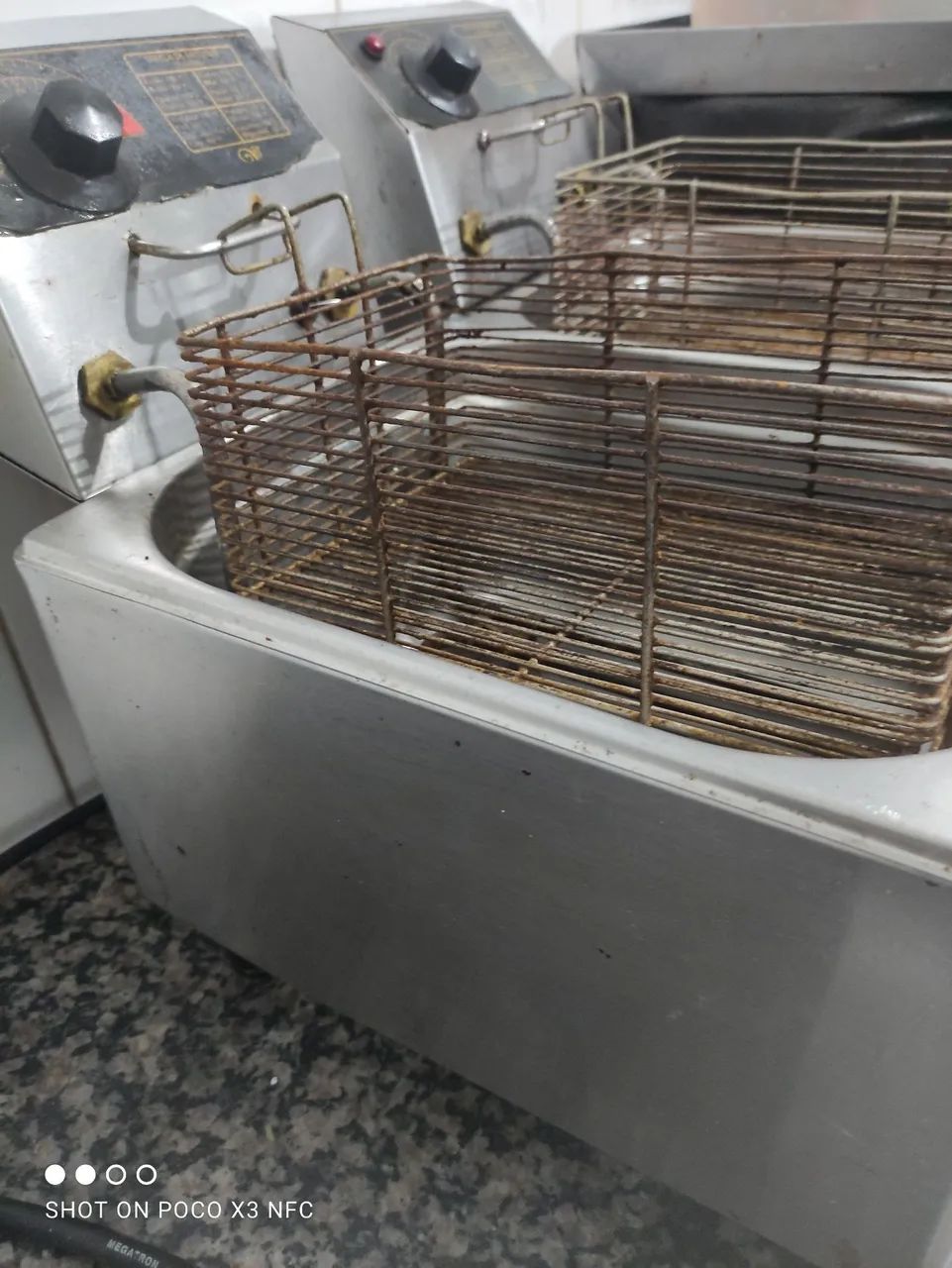 Kit pra cozinha profissional chapa, fritadeira exaustor  - Foto 3