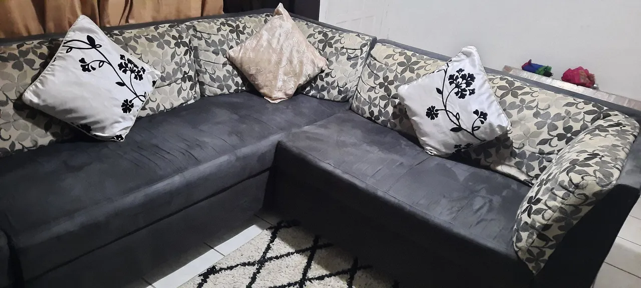 Sofá de canto cinza semi novo