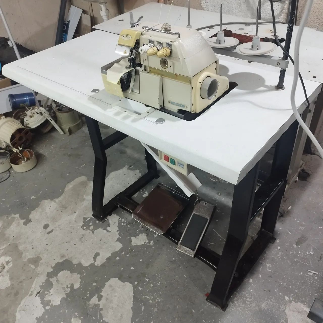 Máquina overloque  - Foto 3