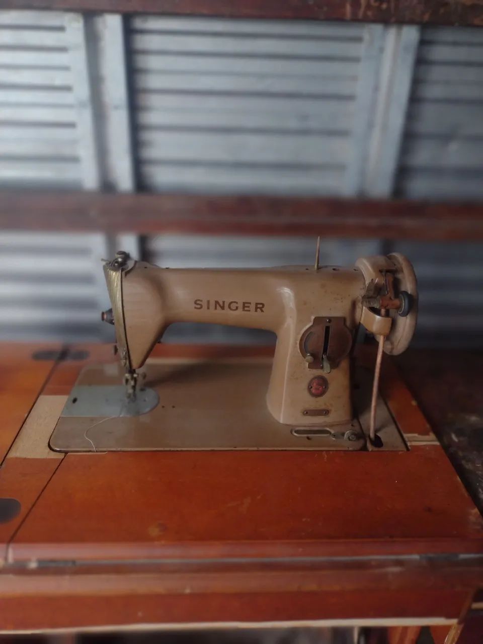Máquina Singer antiguidade  - Foto 2