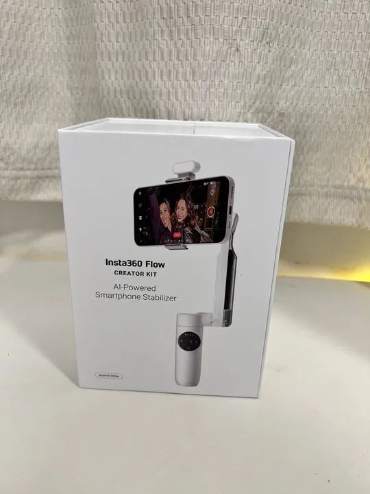 Insta360 Flow Creator Kit - Estabilizador de Smartphone
