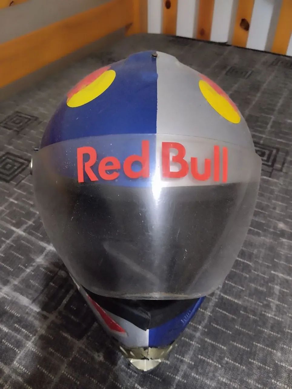 Capacete Red Bull