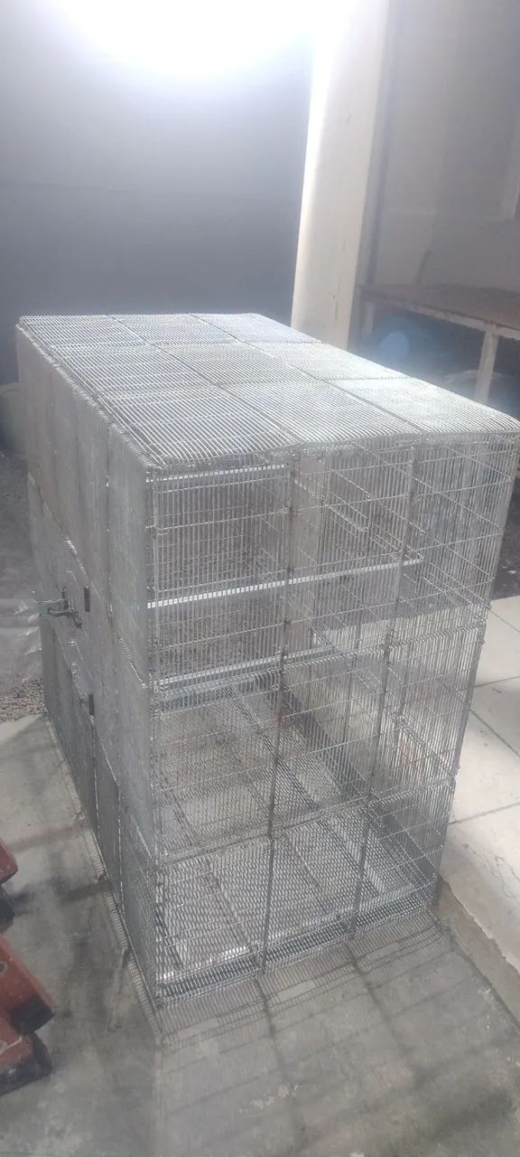 Gaiola viveiro Calopsita e outros medida 1.10x1.05x0.60