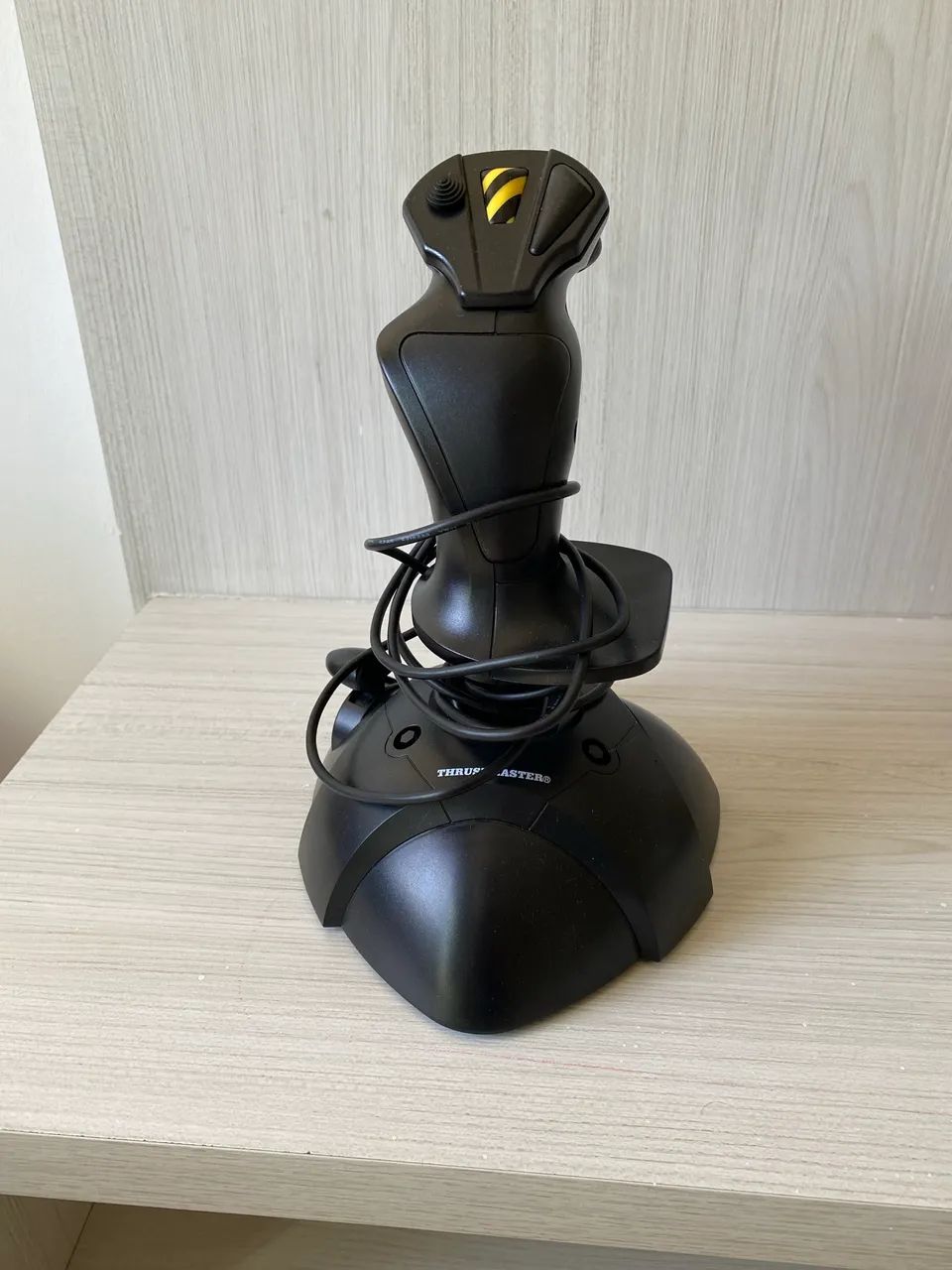 Joystick Thrustmaster manche preto