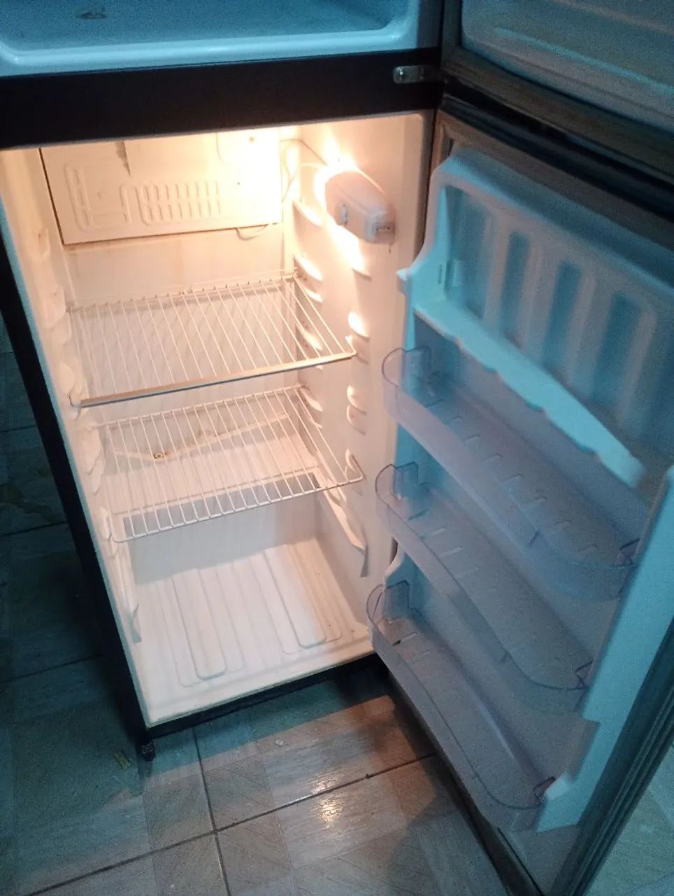 Vendo Geladeira Duplex Esmaltec - Foto 4