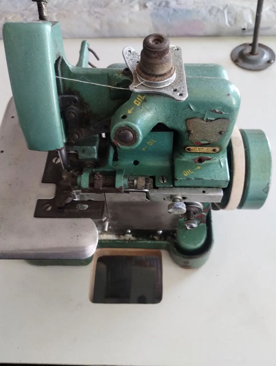 Marquinha de costura overloque em bom estado  - Foto 4