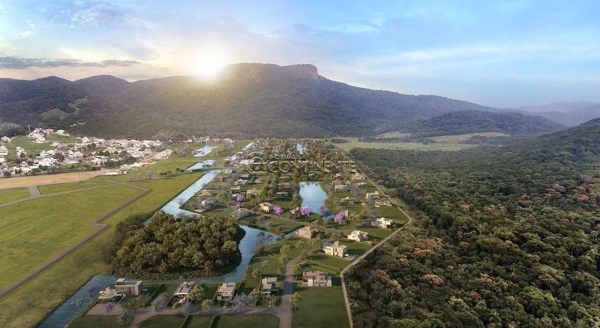 TERRENO EM CONDOMINIO FECHADO RESERVA DA PEDRA