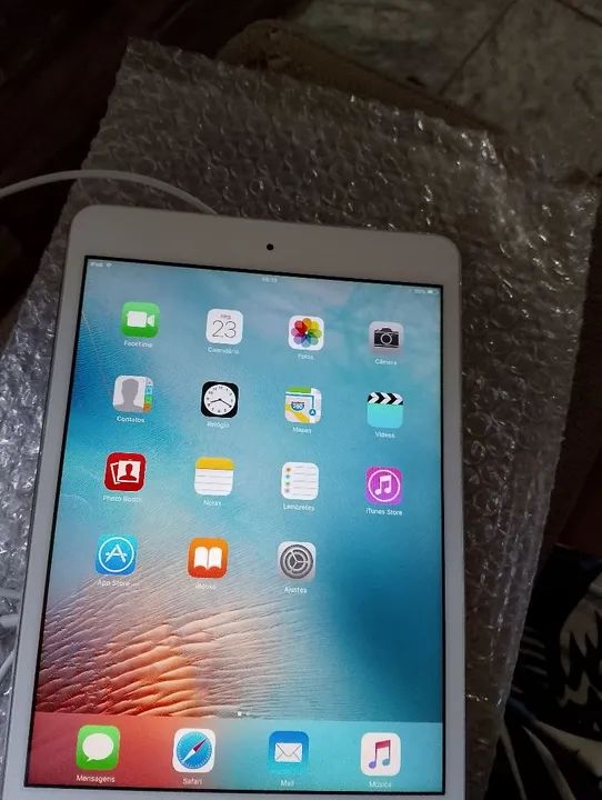 iPad Mini geração antiga branco 