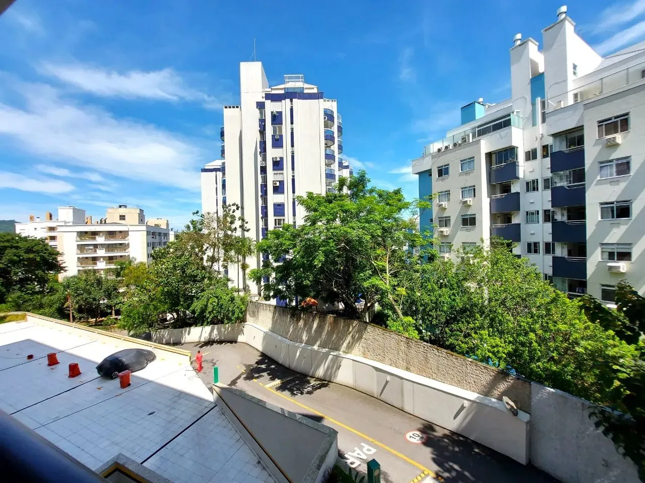 Aluguel | Apartamento 2 quartos (1 suíte)