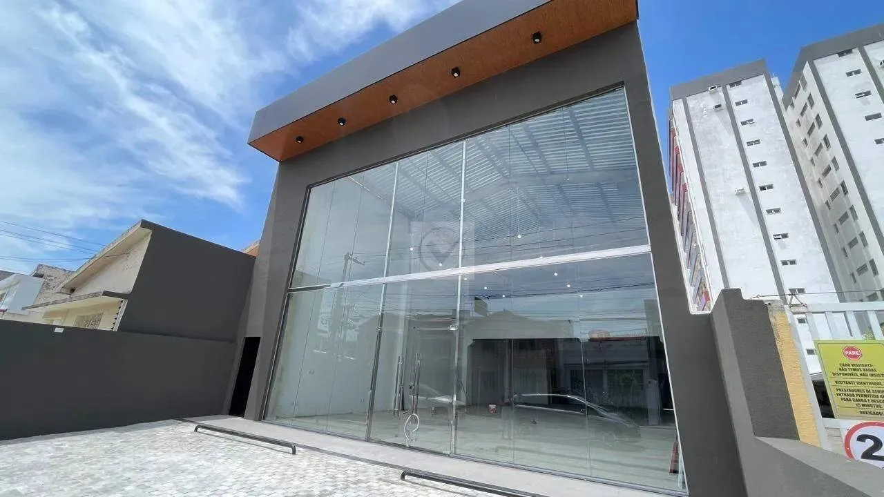 Ponto comercial com 355m² em excelente região em Aracaju!