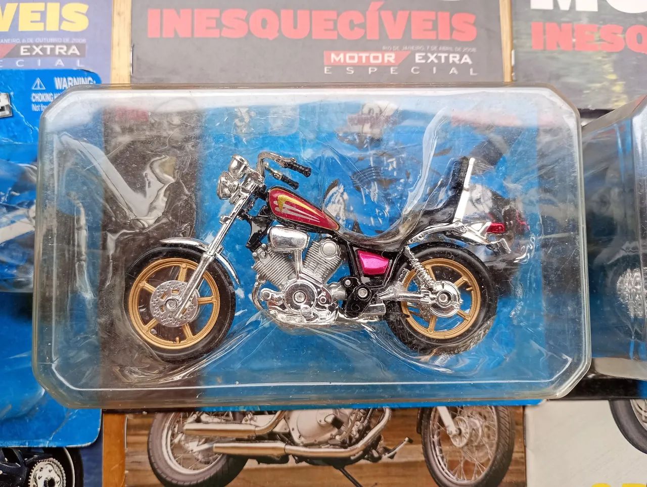 Miniaturas de moto lacrado e com catálogo  - Foto 3
