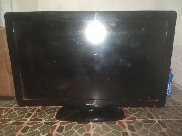 Tv Philips de 40 polegadas LCD modelo 40pfl3605d/78 - Foto 5