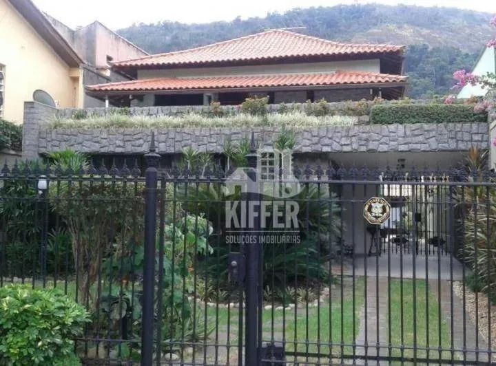Casa Duplex 5 Quartos com Piscina em São Francisco Niterói
