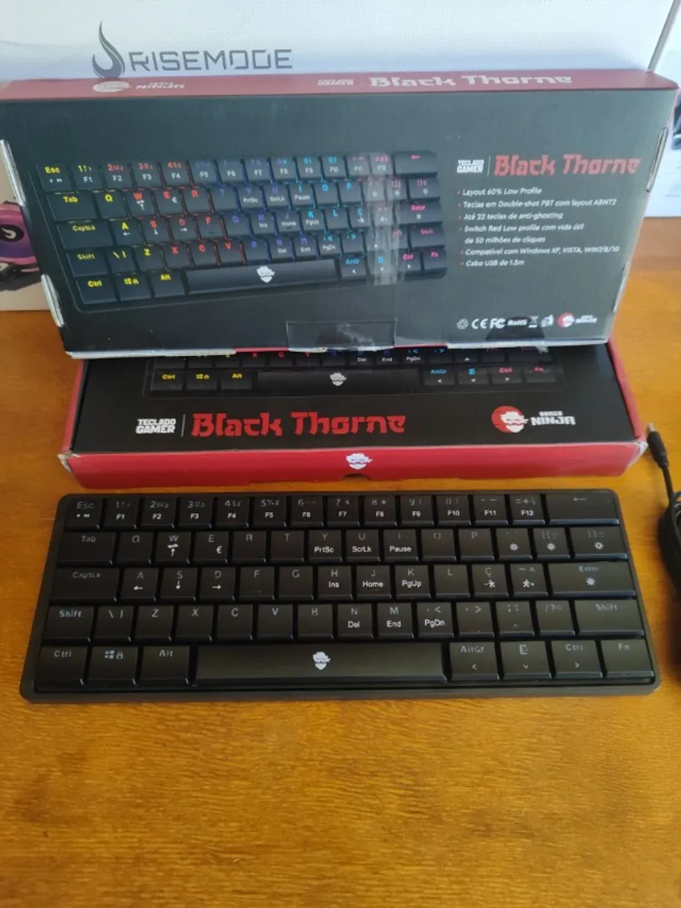 Teclado Mecanico Black Thorne Switch Red - NOVO
