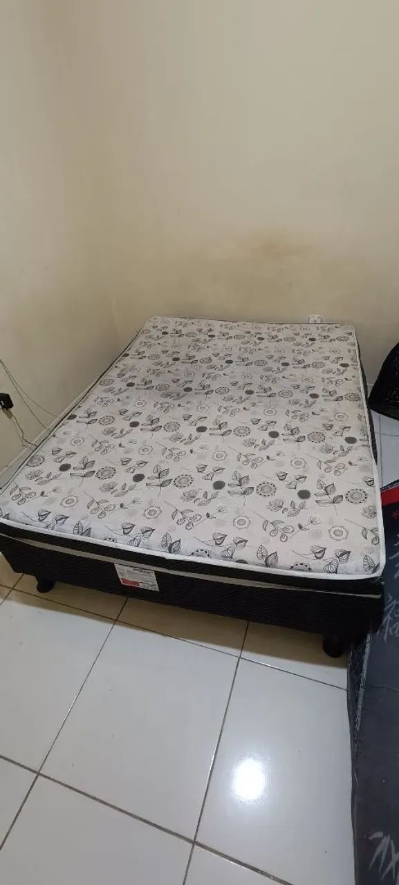 Cama  de casal com colchão  - Foto 2