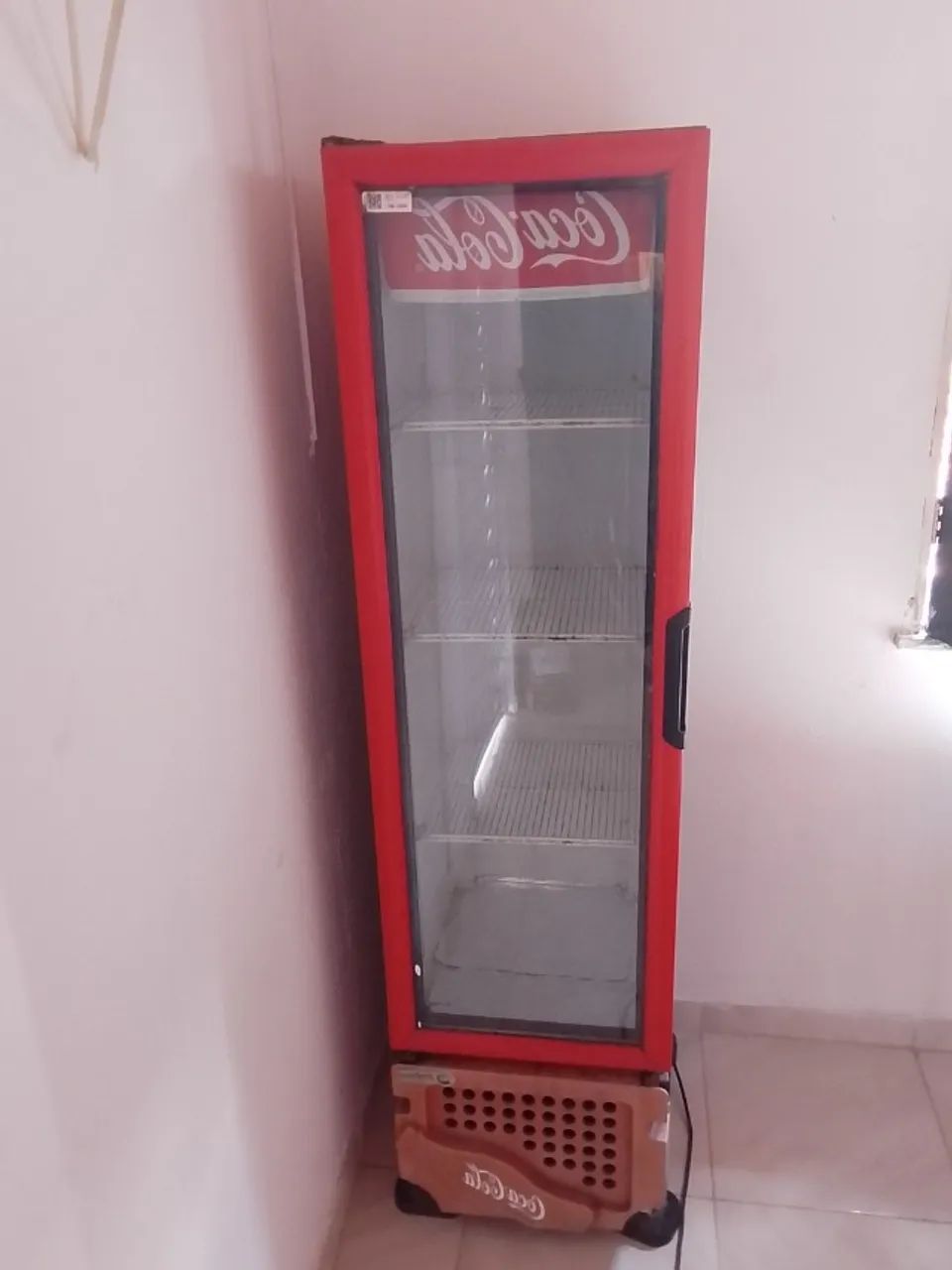 Geladeira Coca-Cola 