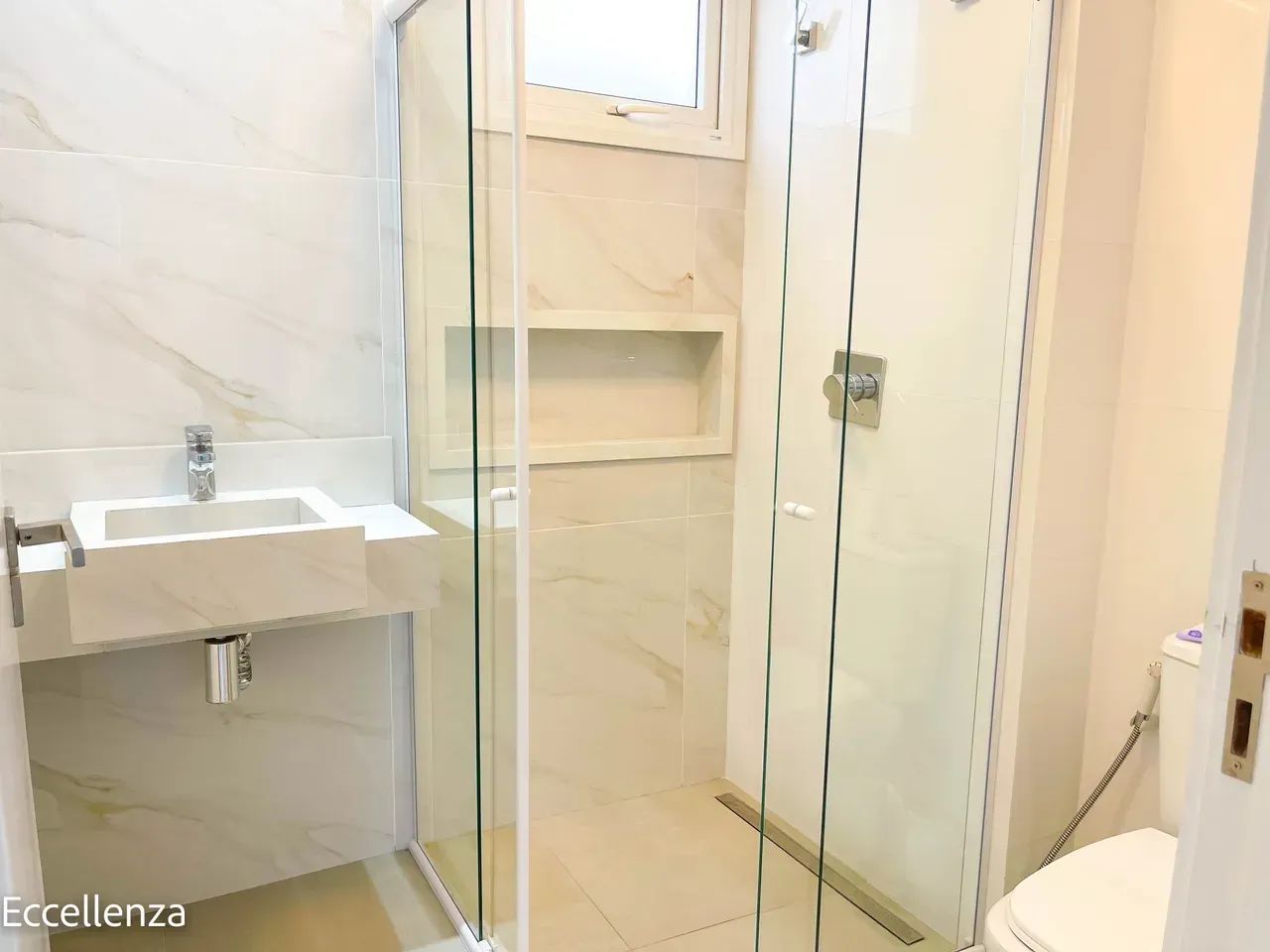 Casa em condomínio fechado com 4 suítes para locação no Campeche - Florianópolis/SC - Foto 3