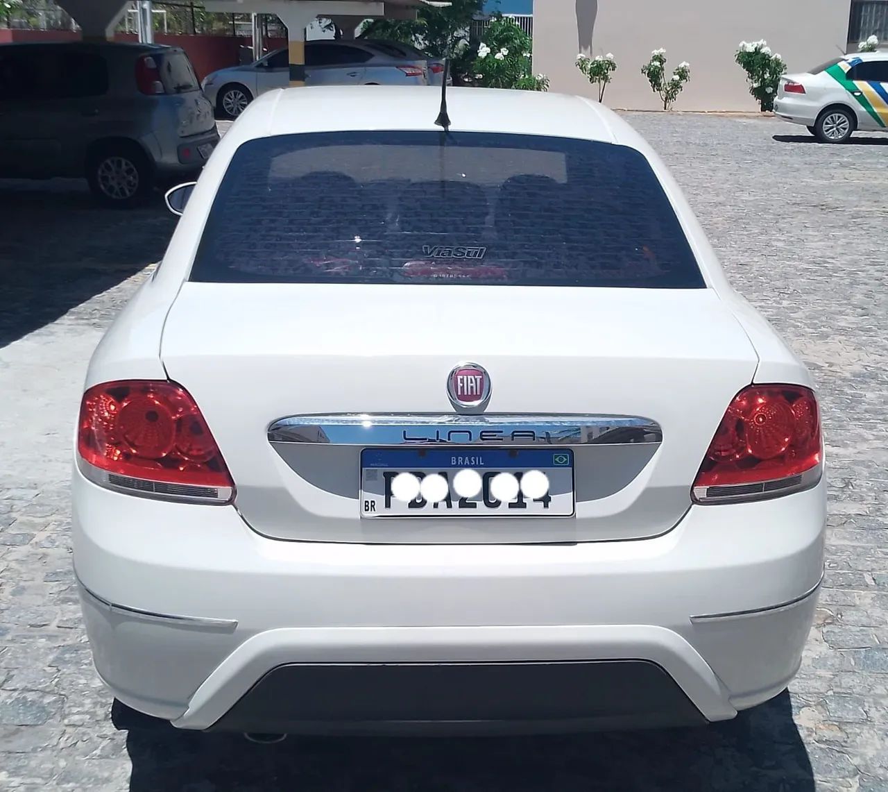 Fiat Linea Essence 1.8 Flex 16V 4P 2016 - Foto 2