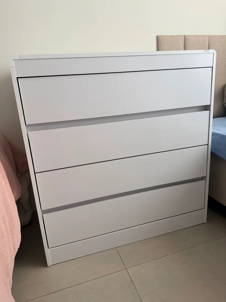 Comoda Seminova em MDF 