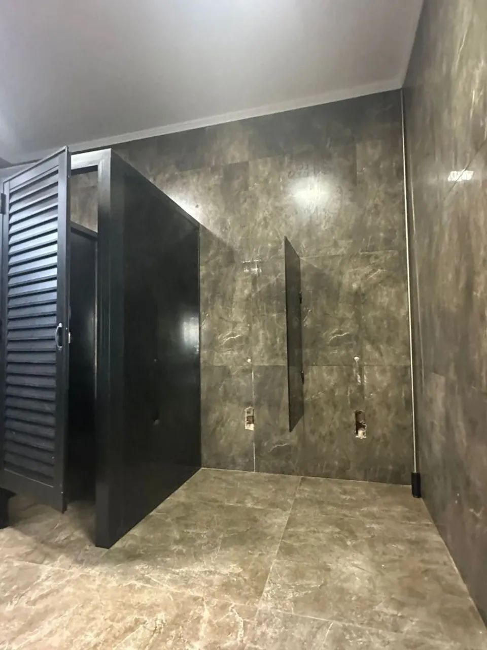 Sala comercial em posto de combustível próximo ao Buriti shoping 170 metros quadrados  - Foto 5