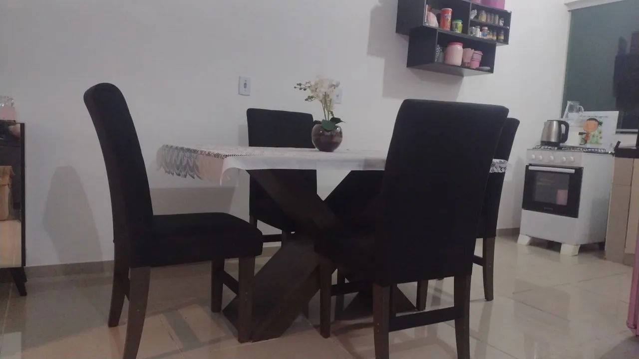 Mesa Dubai 4 cadeiras 136cmx90 - Foto 3