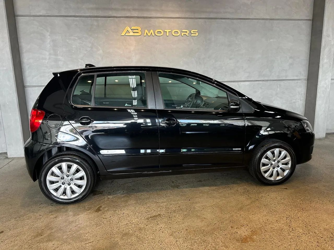 Volkswagen Fox 1.0 MI Total Flex 8V 3P 2014 - Foto 5