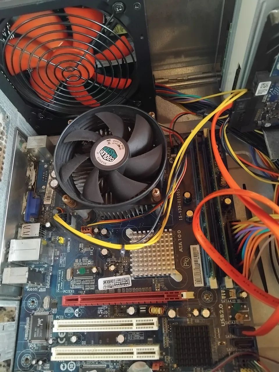 Computador básico antigo para estudar  - Foto 4