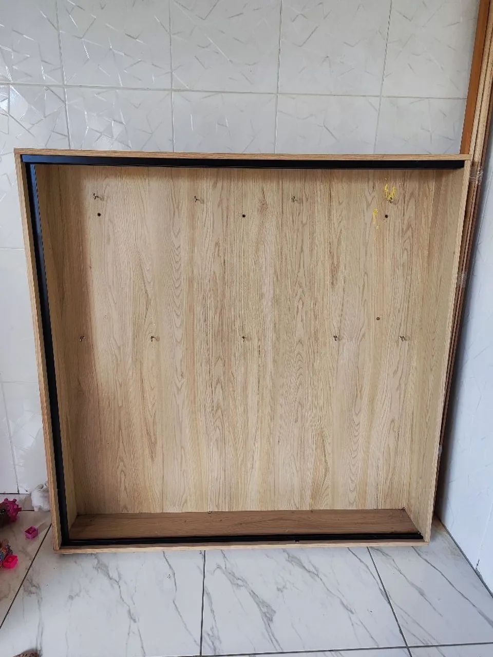 Expositor para Cabelos em MDF e porta de Vidro - Foto 2