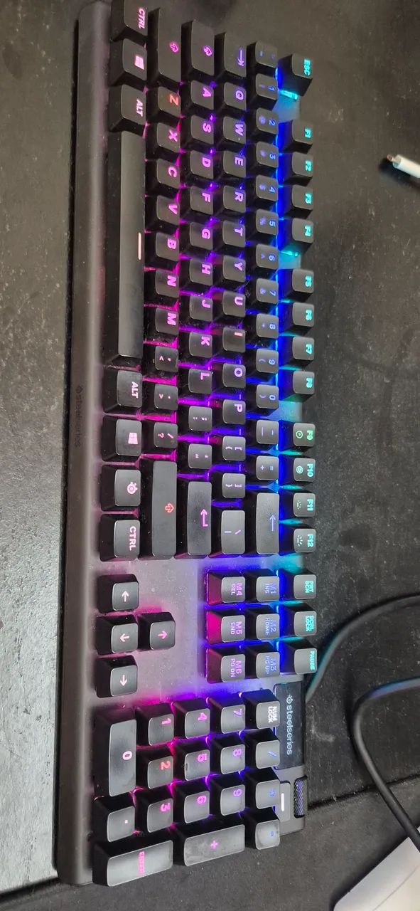 Teclado Gamer SteelSeries Apex Pro Full Size Mecânico RGB + Apoio de Punho - Foto 3