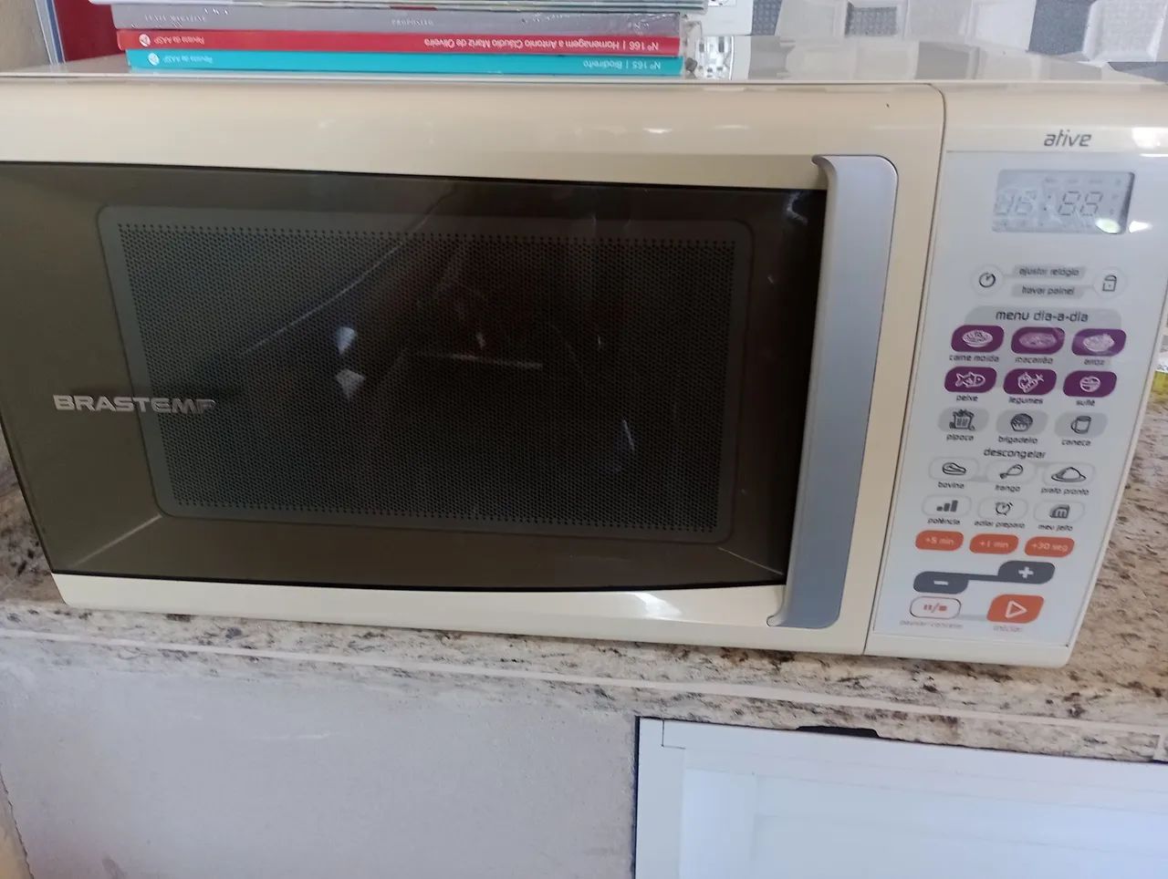 Microondas Brastemp 30 litros  - Foto 2