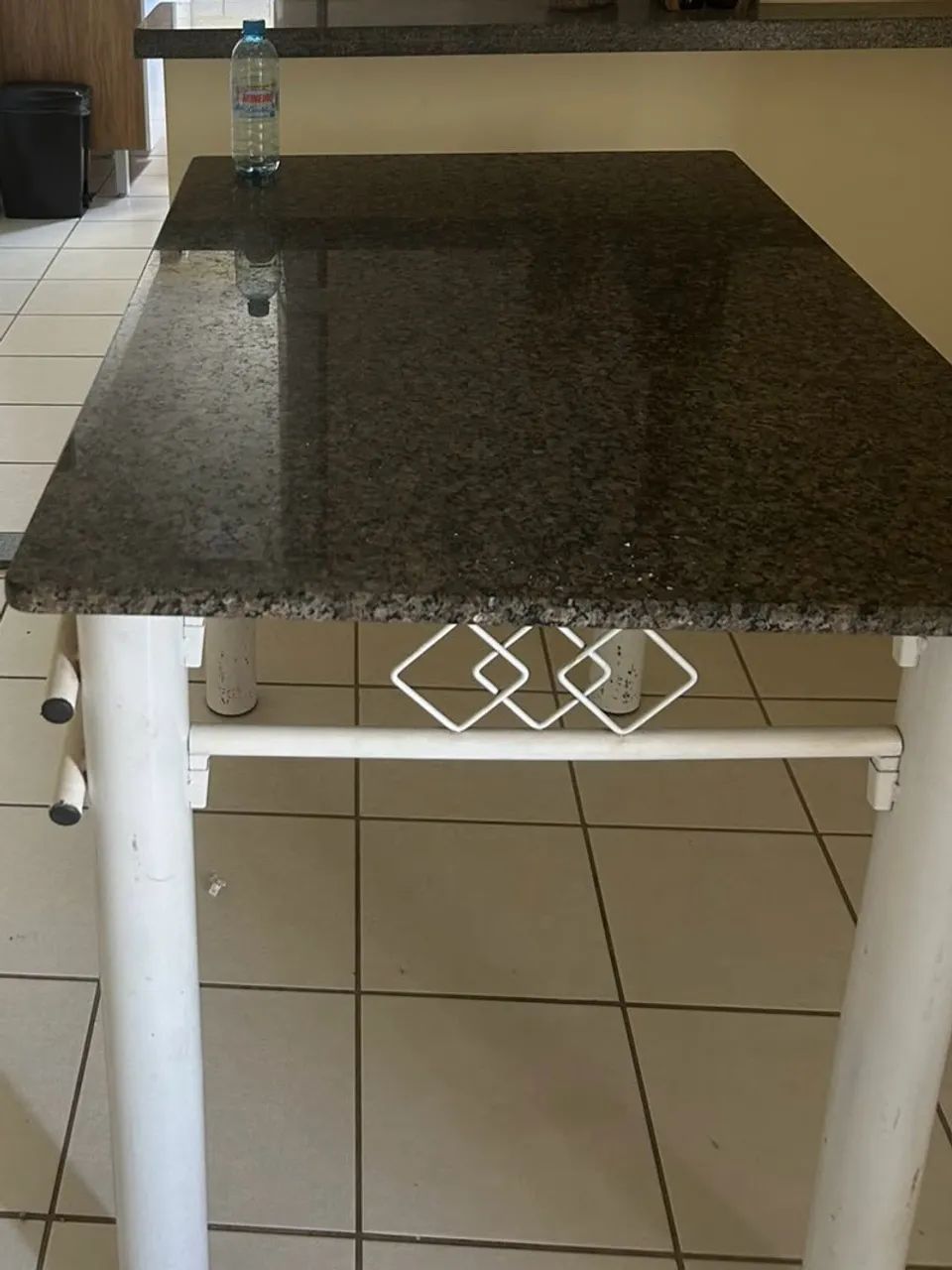 Mesa 4 lugares com tampo de mármore  - Foto 3
