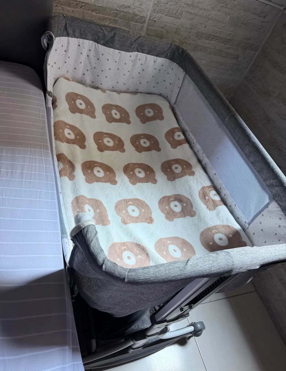 Berço De Balanço com Acoplamento a Cama