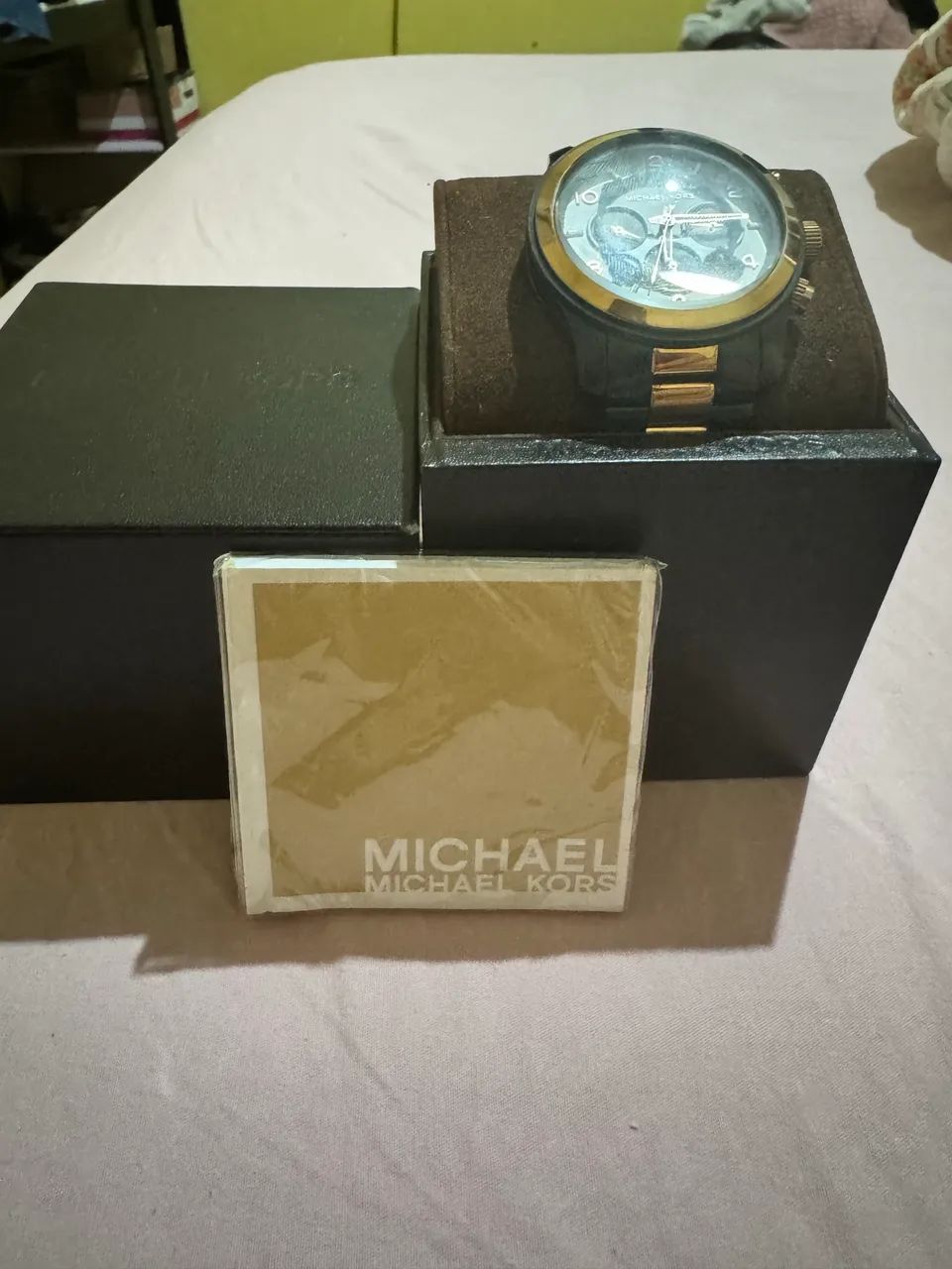 Relógio Michael Kors original preto/dourado modelo MK-8189